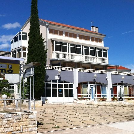 Vila Primo Primošten Exterior foto